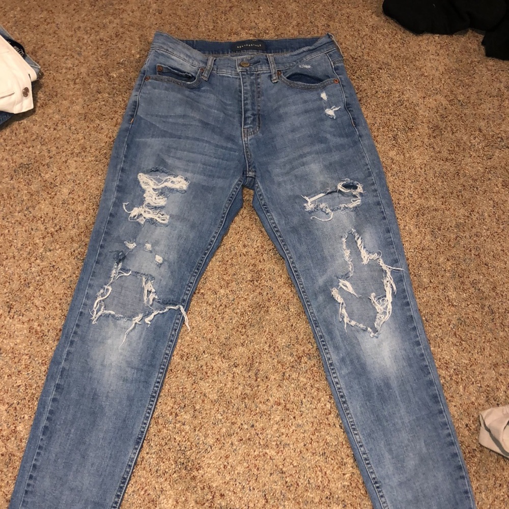 Jeans - Picture 2 of 3
